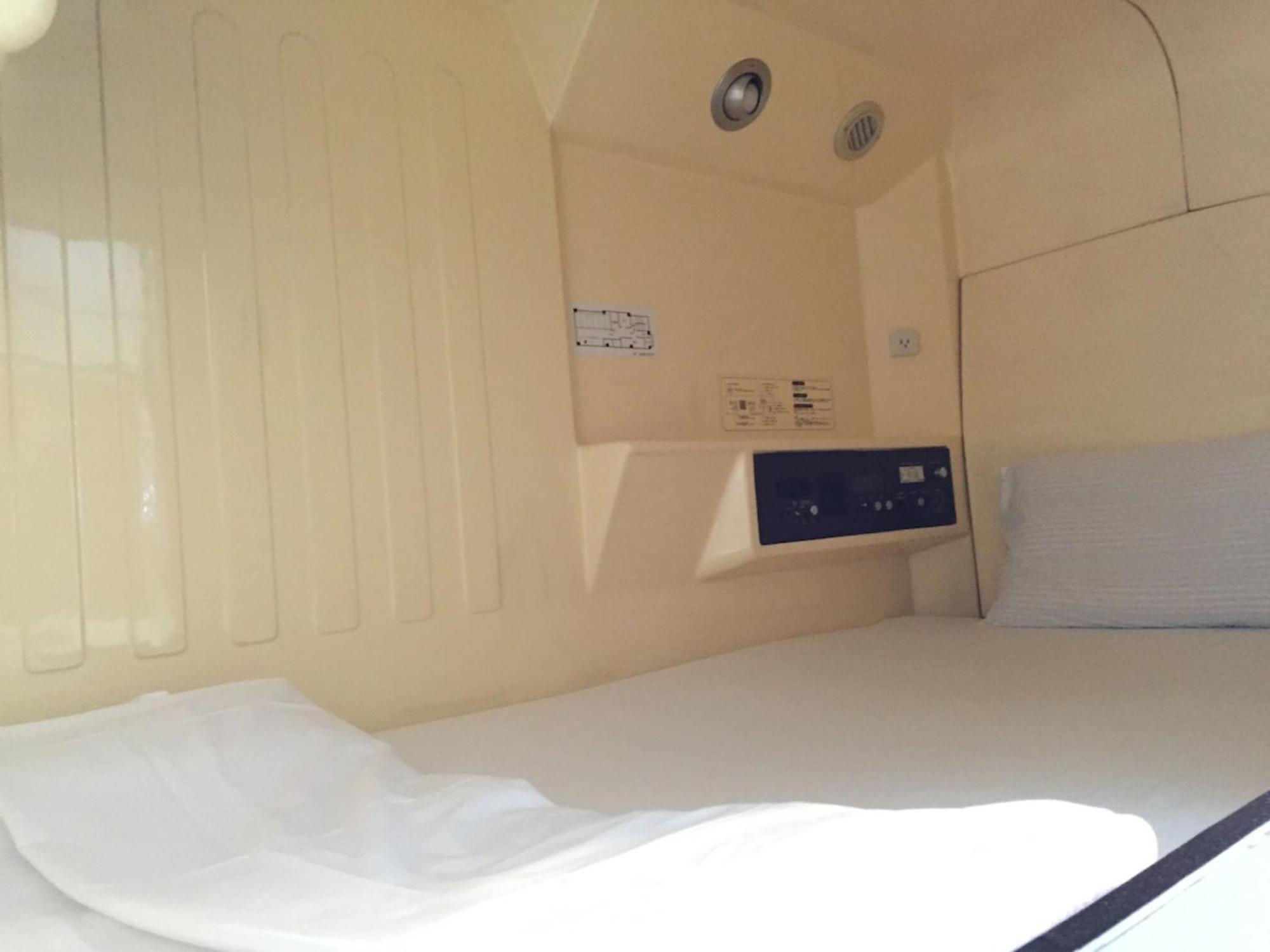 Male Only Capsule Inn Hamamatsucho - Vacation Stay 68799V Tokyo Eksteriør billede